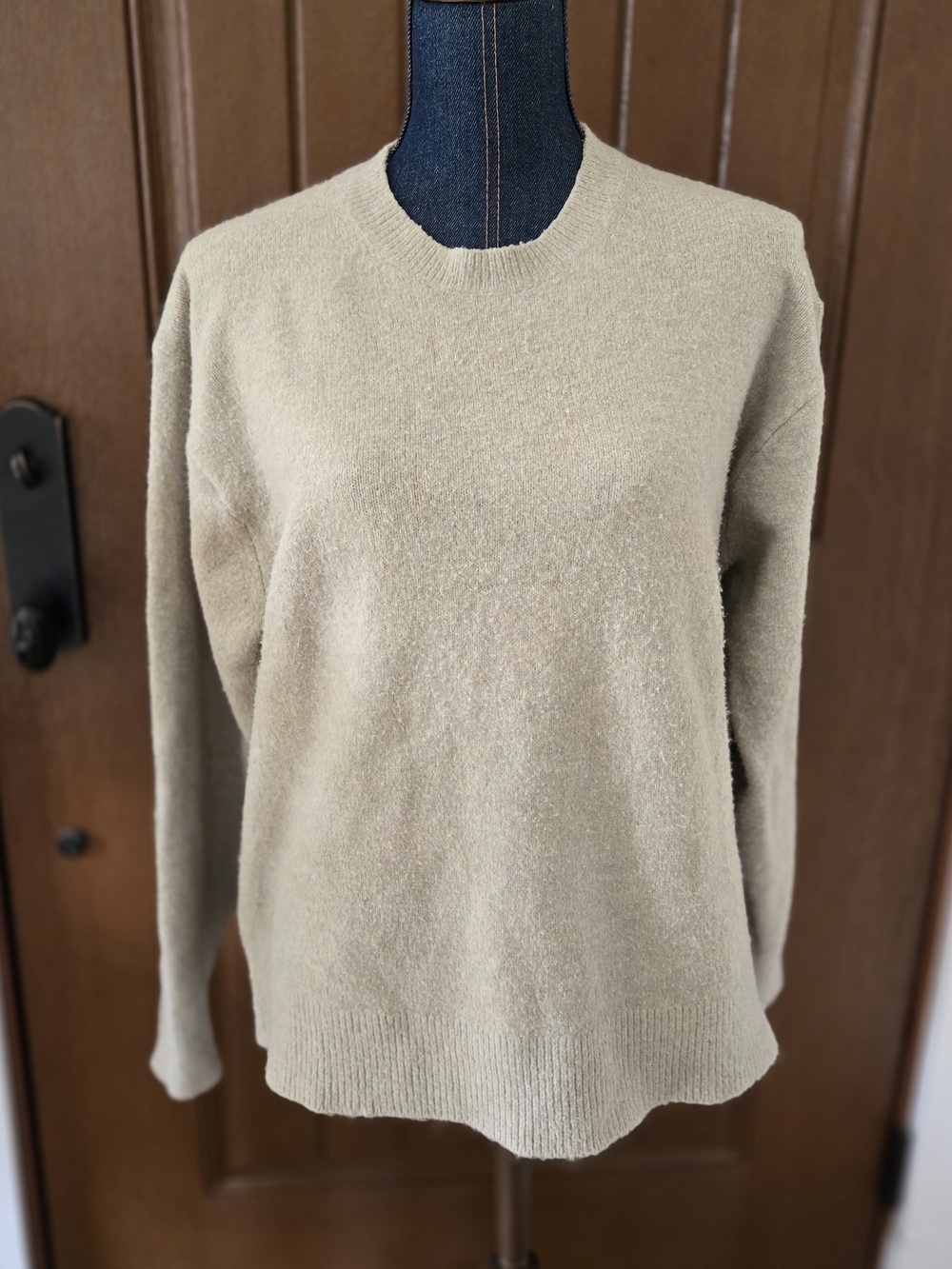 Uniqlo Cozy Crewneck Sweater in Light Taupe